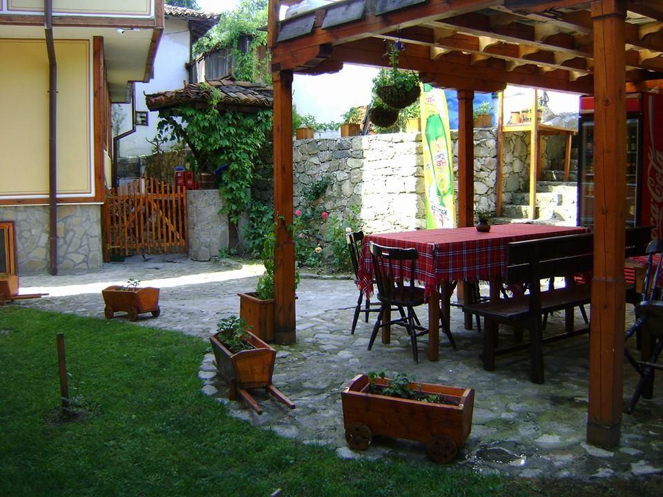 Guest House Todorini Kashti Koprivshtitsa Bagian luar foto
