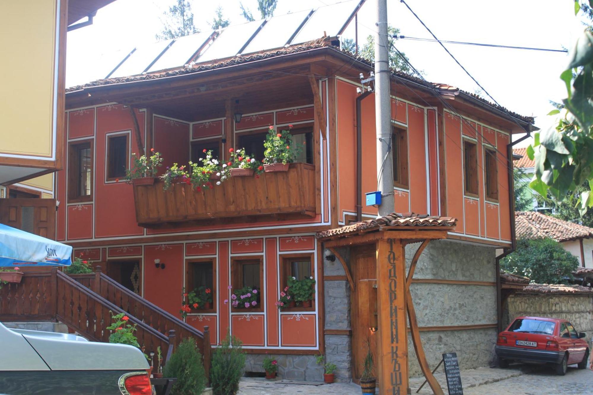 Guest House Todorini Kashti Koprivshtitsa Bagian luar foto