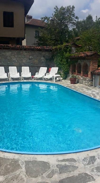 Guest House Todorini Kashti Koprivshtitsa Bagian luar foto